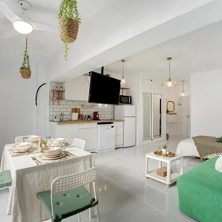 Paradise Studio Belair Wifi, Piscina, Parking Апартаменты *